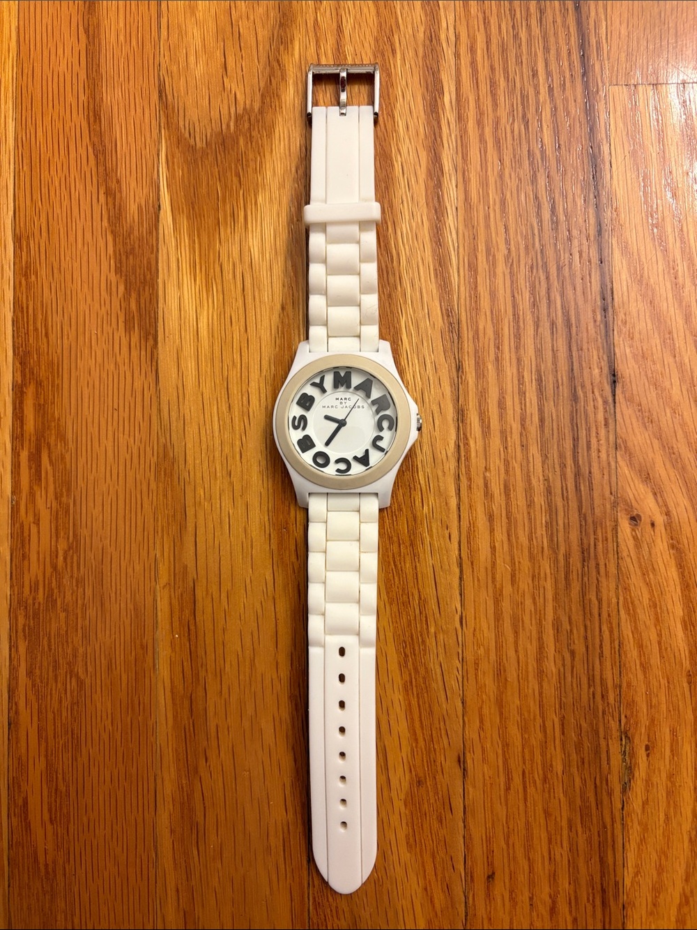 Marc Jacobs White Silicone Logo-Trim Women's Watch
